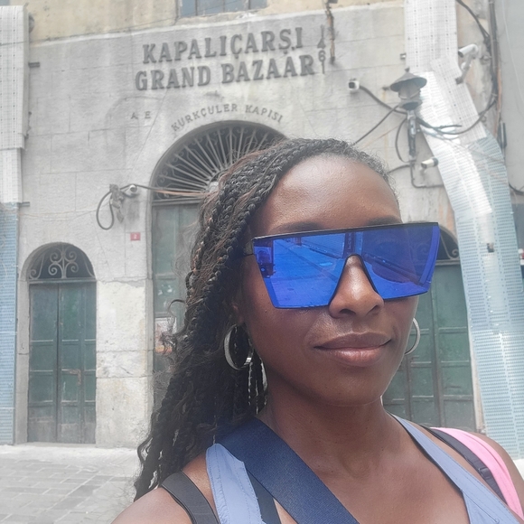 Meet your Posher, Your Homegirl Kia - Picture 4 of 7